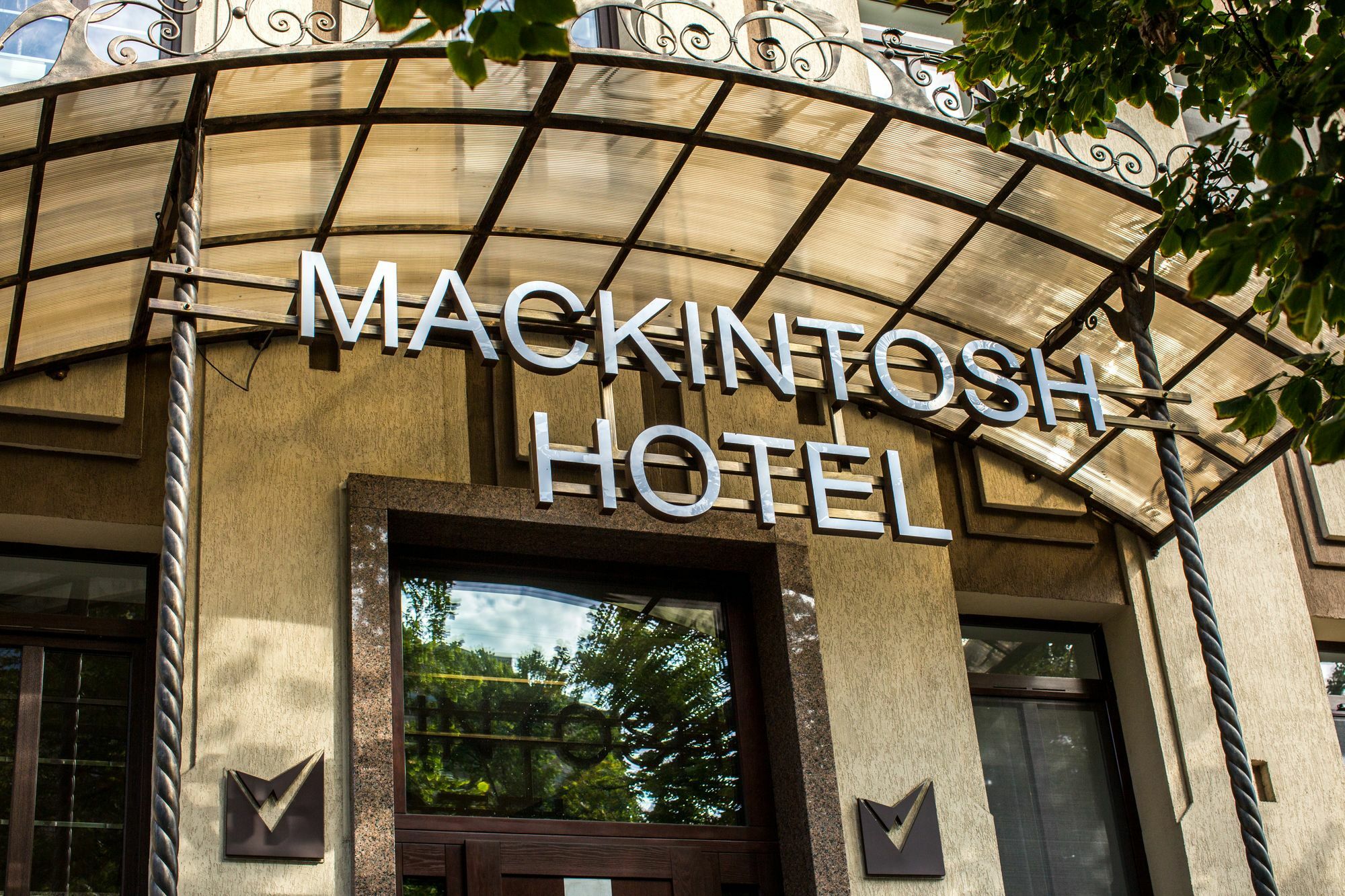 Mackintosh Hotel Киев Экстерьер фото